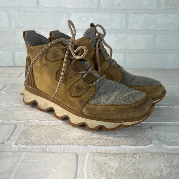 Sorel Kinetic Caribou Snow Boots Womens 7.5 Light Brown Leather Gray Waterproof - Picture 2 of 16